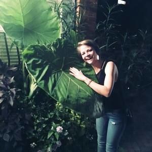 Meet your Posher, Kaci